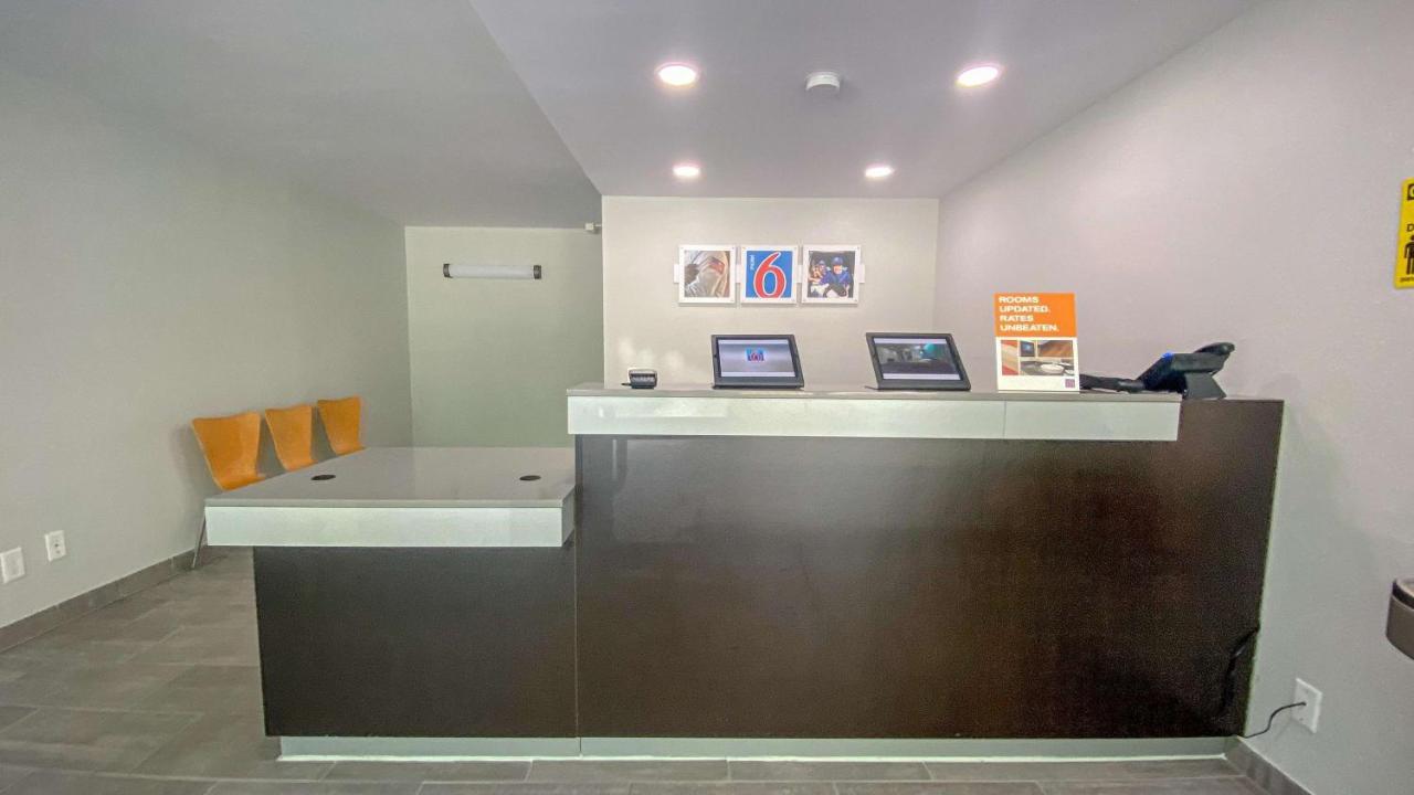Motel 6 Wilmington, Nc - Market Street Екстериор снимка